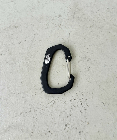 THE NORTH FACE(ザ・ノースフェイス)/ブランドロゴ カラビナ/TNF LOGO CARABINER | IM6243033 | ブラック