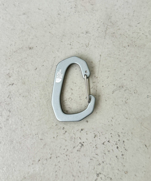 THE NORTH FACE(ザ・ノースフェイス)/ブランドロゴ カラビナ/TNF LOGO CARABINER | IM6243033 | グレー