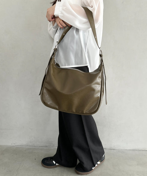 A4収納可 PUショルダーバッグ ユニセックス | MD1243022 | カーキ