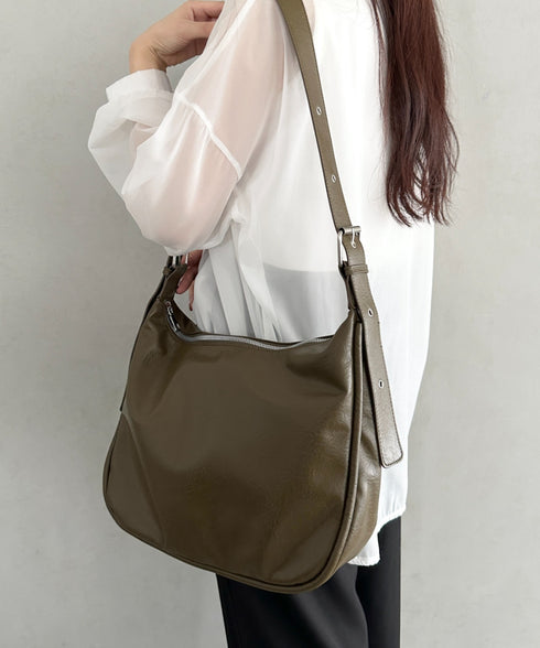 A4収納可 PUショルダーバッグ ユニセックス | MD1243022 | カーキ