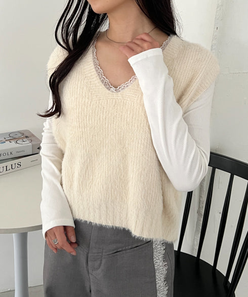 シャギーVネックニットベスト | CL2243114 | アイボリー