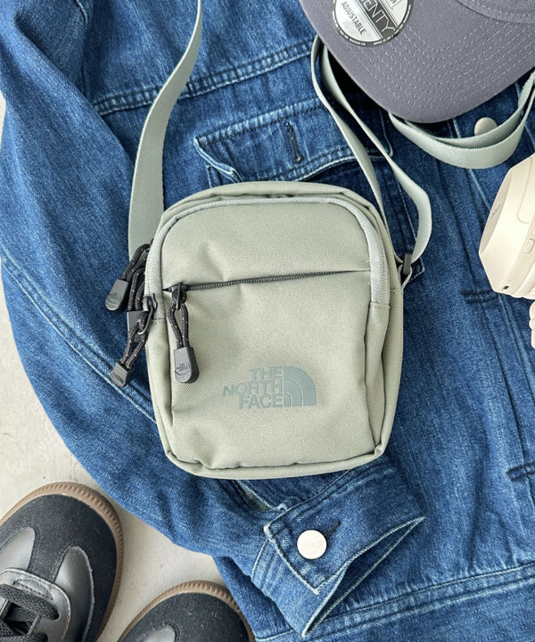 国内未発売 THE NORTH FACE(ザ・ノースフェイス)/ワンポイント ロゴプリント スクエアショルダーバッグ クロスバッグ ミニバッグSTANDARD CROSS BAG S | IM1243048 | カーキ