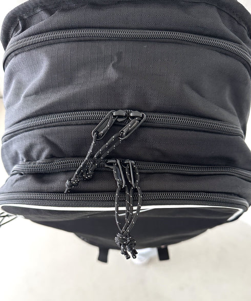 Nike(ナイキ)/大容量 27L収納 A4・15インチ対応 ナイキ トラック バックパック リュック | IM1244024 | ブラック