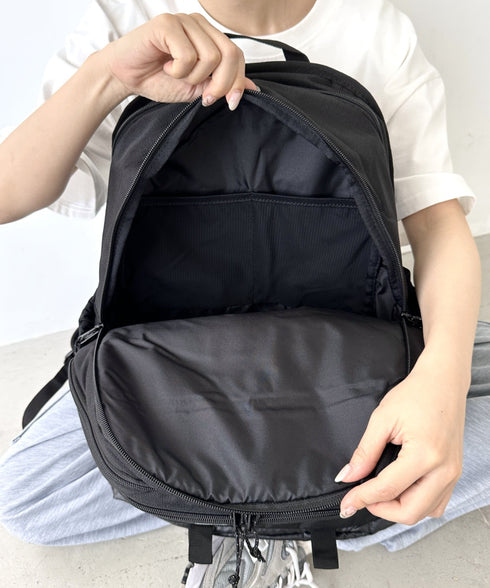 Nike(ナイキ)/大容量 27L収納 A4・15インチ対応 ナイキ トラック バックパック リュック | IM1244024 | ブラック