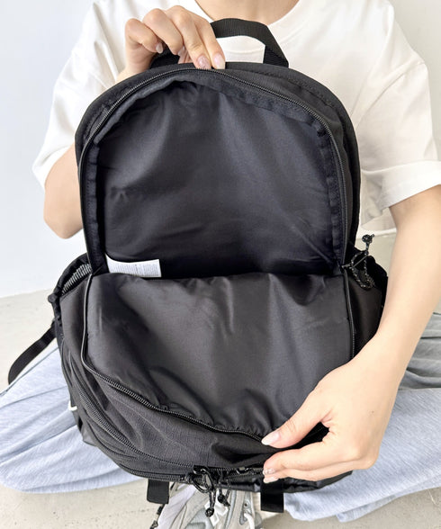 Nike(ナイキ)/大容量 27L収納 A4・15インチ対応 ナイキ トラック バックパック リュック | IM1244024 | ブラック
