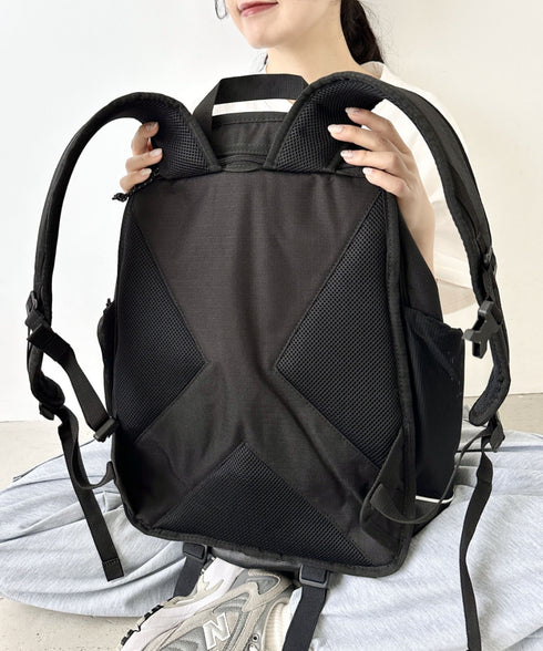 Nike(ナイキ)/大容量 27L収納 A4・15インチ対応 ナイキ トラック バックパック リュック | IM1244024 | ブラック