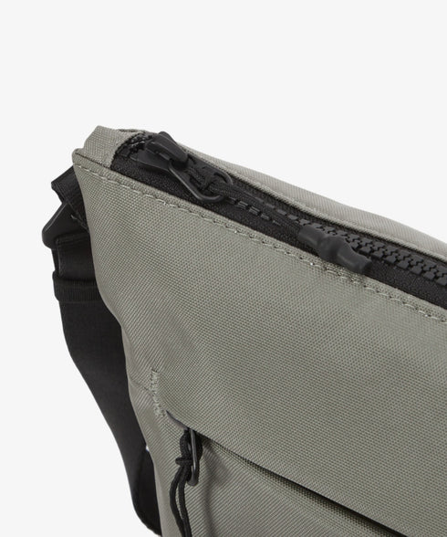 国内未発売 THE NORTH FACE(ザ・ノースフェイス)/ロゴプリント ショルダーバッグ クロスバッグ/SP CROSS BAG M | IM1244064 | カーキ