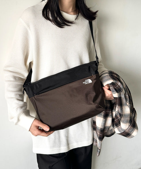 THE NORTH FACE(ザ・ノースフェイス)/ロゴプリント ショルダーバッグ クロスバッグ/SP CROSS BAG M | IM1244064 | ブラウン