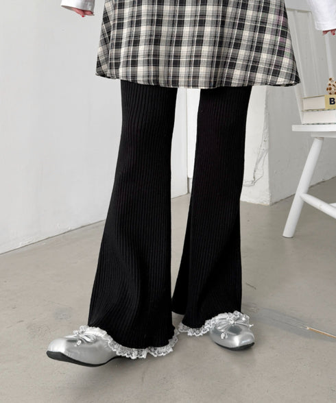 裾レースリブパンツ | NU2255076 | ブラック