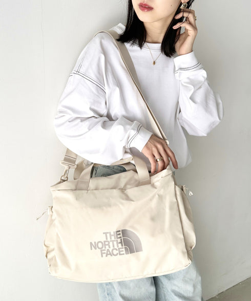 国内未発売 THE NORTH FACE(ザ・ノースフェイス)/2WAY 軽量 大容量 巾着型 ショルダー ボストン トラベル ダッフルバッグ/BONNEY DUFFLE BAG | IM1251048 | クリーム