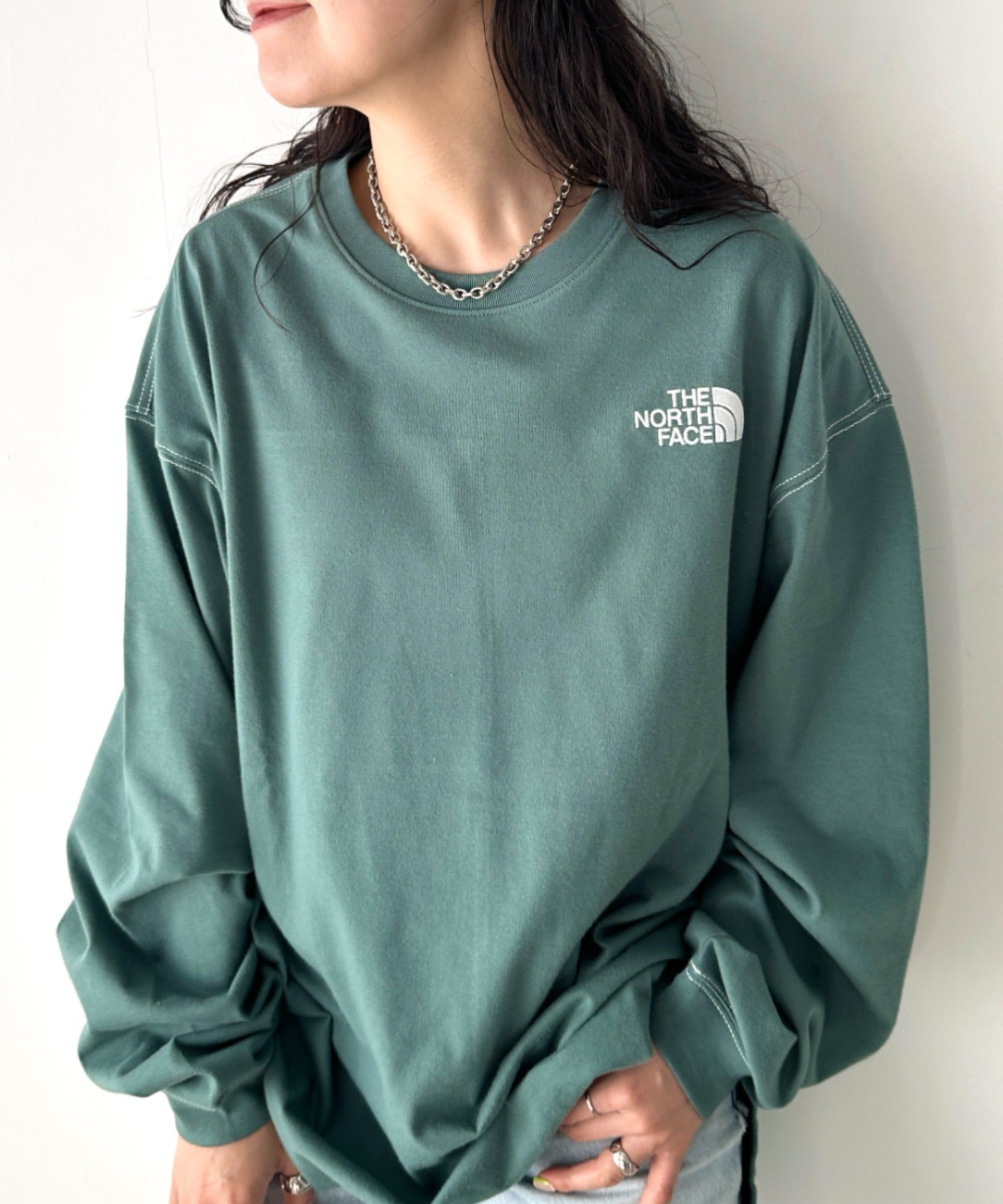 完売品‼️ノースフェイス ロゴ刺繍 ステッチ 長袖 ロンT Мサイズ THE NORTH FACE(ザ・ノースフェイス)/ワンポイント ロゴ刺繍