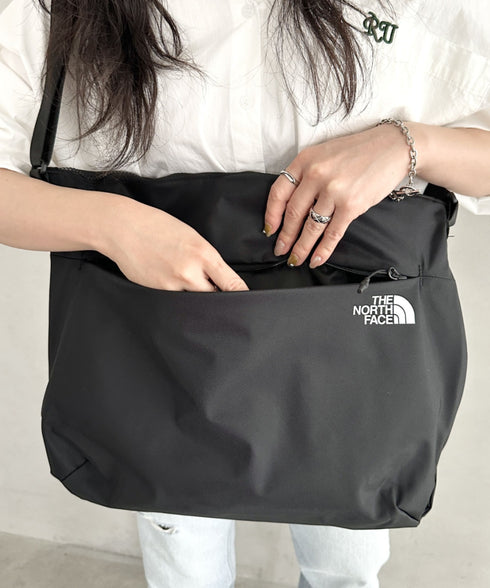 THE NORTH FACE(ザ・ノースフェイス)/軽量 A4サイズ収納可能 ロゴプリント ショルダー クロスバッグ/SP CROSS BAG L | IM1251052 | カーキ