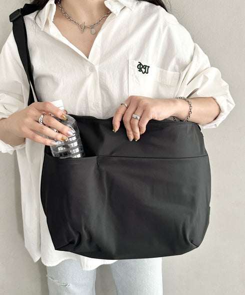 THE NORTH FACE(ザ・ノースフェイス)/軽量 A4サイズ収納可能 ロゴプリント ショルダー クロスバッグ/SP CROSS BAG L | IM1251052 | カーキ