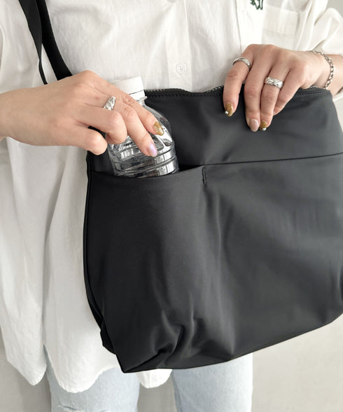THE NORTH FACE(ザ・ノースフェイス)/軽量 A4サイズ収納可能 ロゴプリント ショルダー クロスバッグ/SP CROSS BAG L | IM1251052 | カーキ