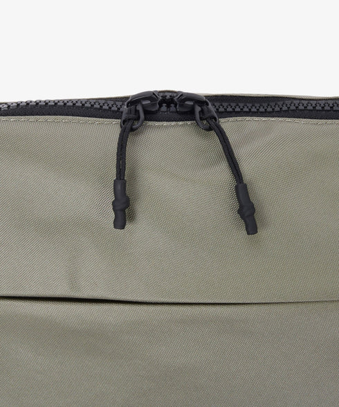 THE NORTH FACE(ザ・ノースフェイス)/軽量 A4サイズ収納可能 ロゴプリント ショルダー クロスバッグ/SP CROSS BAG L | IM1251052 | カーキ