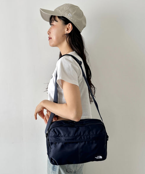 THE NORTH FACE(ザ・ノースフェイス)/軽量 ワンポイントロゴ ショルダー クロスバッグ/TRAVEL CROSS BAG M | IM1251053 | ネイビー