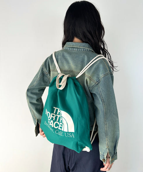 THE NORTH FACE(ザ・ノースフェイス)/ビッグロゴ 巾着 ナップサック ストリングバッグ/BIG LOGO STRING BAG | IM1251060 | グリーン
