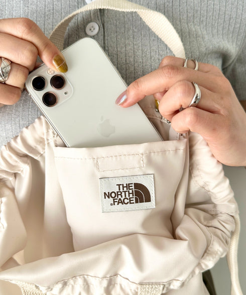 THE NORTH FACE(ザ・ノースフェイス)/ビッグロゴ 巾着 ナップサック ストリングバッグ/BIG LOGO STRING BAG | IM1251060 | クリーム