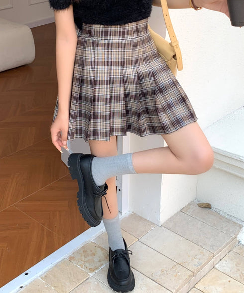 BURBERRY ノバチェック柄ミニスカート 36インナーパンツ付き BURBERRY ノバチェック柄ミニスカート 36インナーパンツ付き