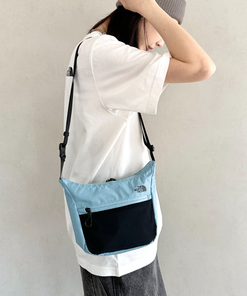 THE NORTH FACE(ザ・ノースフェイス)/軽量 ロゴプリント ミニ ショルダー クロスバッグ/MT LITE CROSS BAG | IM1251064 | ライトブルー