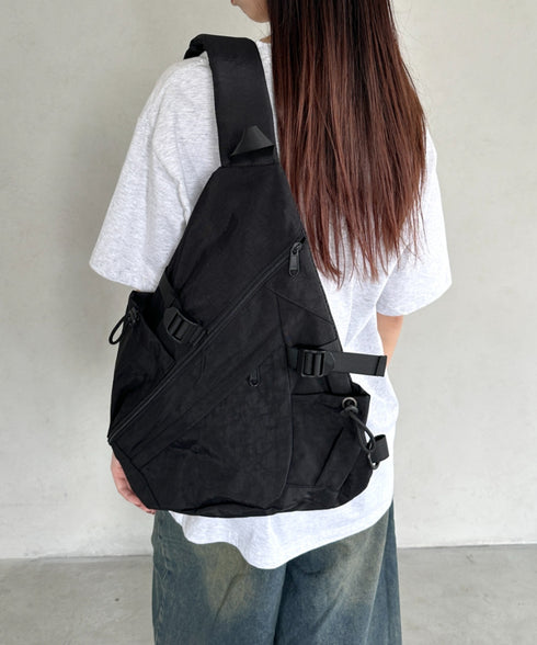 ワンショルダーナイロンボディバッグ | BA1255025 | ブラック