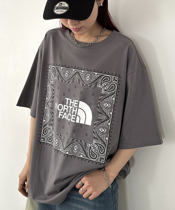 THE NORTH FACE(ザ・ノースフェイス)/ビッグロゴ プリント バンダナ 半袖 Tシャツ/M'S BANDANA S/S R/TEE | IM2251068 | グレー
