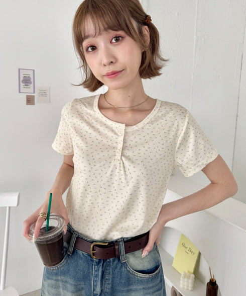 小花柄ヘンリーネック半袖トップス | SL2252009 | アイボリー