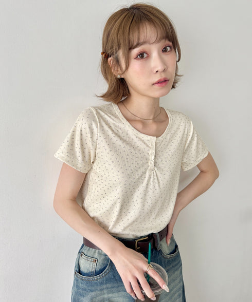 小花柄ヘンリーネック半袖トップス | SL2252009 | アイボリー