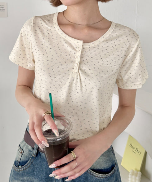 小花柄ヘンリーネック半袖トップス | SL2252009 | アイボリー