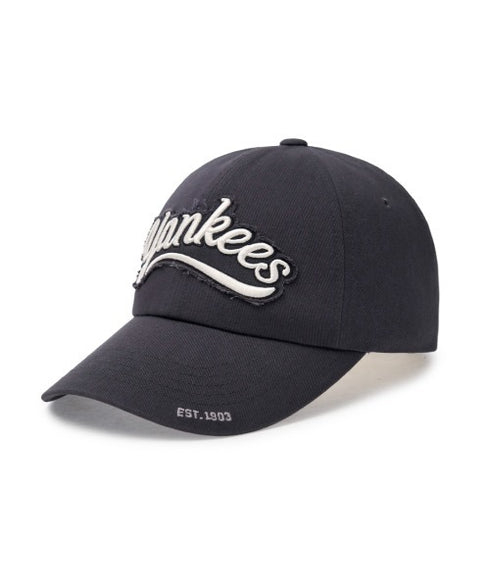 MLB KOREA(エムエルビーコリア)/ヴィンテージ ダメージ ロゴ刺繍 ベースボール キャップ 帽子/varsity vintage unstructured ball-cap | AT5252017 | ダークグレー
