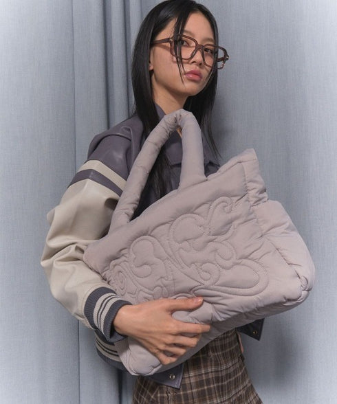 FANCY CLUB(ファンシークラブ)/パデッド パファー バタフライ キルティング ショルダー トートバッグ 軽量/CUDDLE PADDED SHOULDER BAG | AT1252029 | グレー
