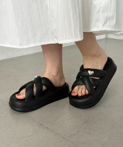 ワンポイントハート厚底クロスベルトサンダル | CL3252024 | ブラック