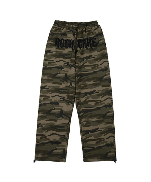 ROCKCAKE(ロックケーキ)/ワイド ルーズ カモフラ グラフィック ジョガー スウェットパンツ/Camo Metal Graphics Pants | AT2252054 | カーキ
