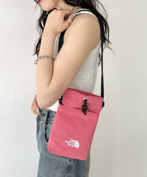 THE NORTH FACE(ザ・ノースフェイス)/ミニショルダー クロスバッグ スマホショルダー ポーチ/SIMPLE STRING BAG MINI | IM1252058 | ピンク