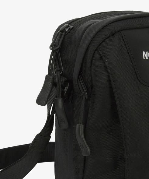 THE NORTH FACE(ザ・ノースフェイス)/ワンポイント ロゴ刺繍 ショルダー クロス ミニバッグ/BIG SHOT CROSS BAG | IM1252101 | ブラック