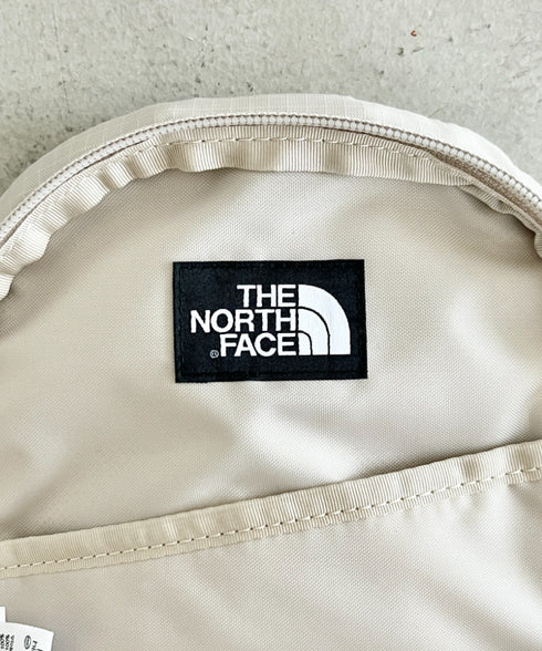 THE NORTH FACE(ザ・ノースフェイス)/軽量 ショルダー クロスボディバッグ スリングバッグ/BOREALIS SLING BAG | IM1252104 | ホワイト