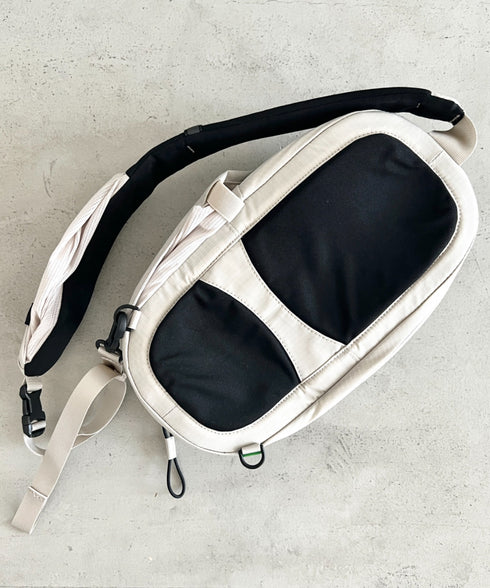 THE NORTH FACE(ザ・ノースフェイス)/軽量 ショルダー クロスボディバッグ スリングバッグ/BOREALIS SLING BAG | IM1252104 | ホワイト