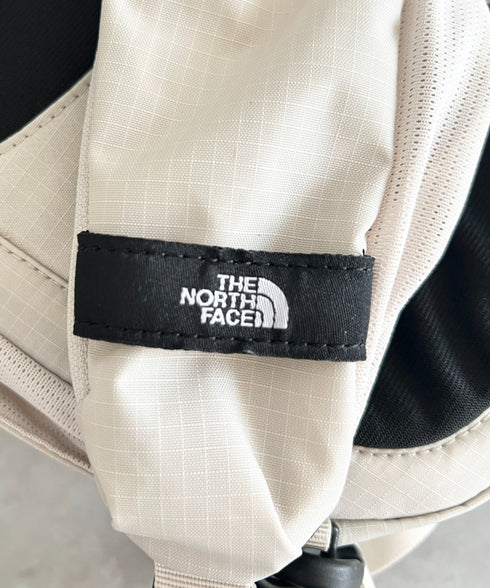 THE NORTH FACE(ザ・ノースフェイス)/軽量 ショルダー クロスボディバッグ スリングバッグ/BOREALIS SLING BAG | IM1252104 | ホワイト