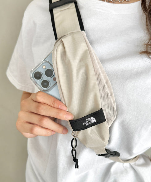 THE NORTH FACE(ザ・ノースフェイス)/軽量 ショルダー クロスボディバッグ スリングバッグ/BOREALIS SLING BAG | IM1252104 | ホワイト