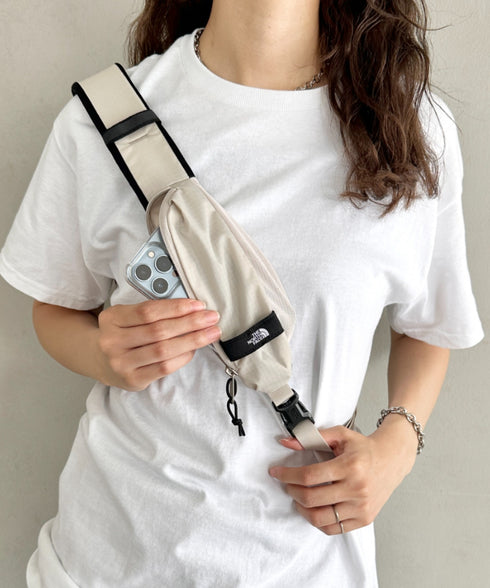 THE NORTH FACE(ザ・ノースフェイス)/軽量 ショルダー クロスボディバッグ スリングバッグ/BOREALIS SLING BAG | IM1252104 | ホワイト