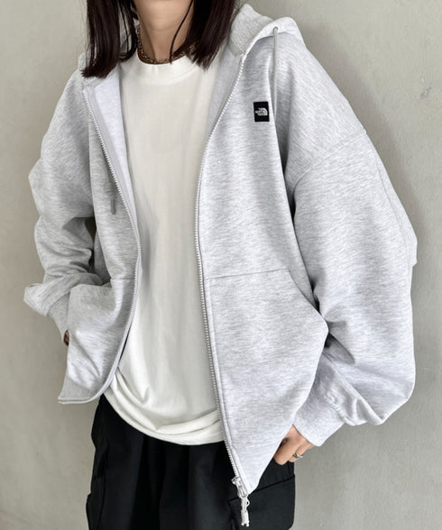 THE NORTH FACE(ザ・ノースフェイス)/ESSENTIAL HOOD ZIP UP/ワンポイント ロゴ ジップパーカー フーディ タックデザイン | IM2253021 | グレー