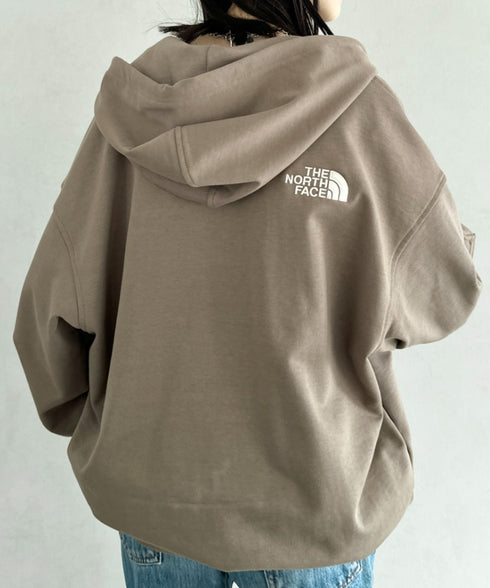 THE NORTH FACE(ザ・ノースフェイス)/ESSENTIAL HOOD ZIP UP/ワンポイント ロゴ ジップパーカー フーディ タックデザイン | IM2253021 | ブラウン