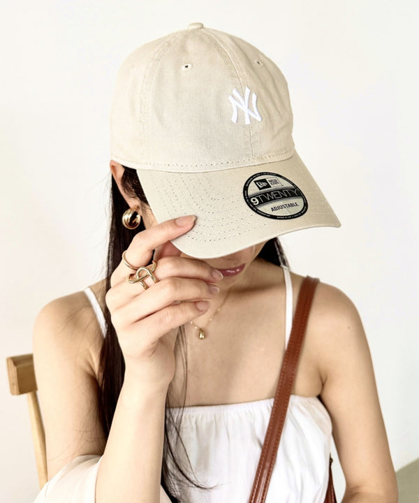 【NEW ERA】ニューエラ キャップ 9TWENTY MLB NY YANKEES  MINI LOGO CAP ニューヨークヤンキース 帽子 | 5192005 | サンドベージュ