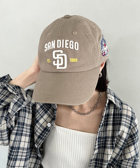 MLB KOREA(エムエルビーコリア)/ヴィンテージ 刺繍 ロゴパッチ メジャーリーグ ベースボール キャップ 帽子/Vintage Cooperstown Patch Unstruck Ball Cap | AT5253044 | ベージュ