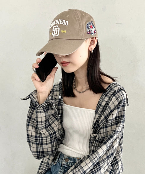 MLB KOREA(エムエルビーコリア)/ヴィンテージ 刺繍 ロゴパッチ メジャーリーグ ベースボール キャップ 帽子/Vintage Cooperstown Patch Unstruck Ball Cap | AT5253044 | ベージュ