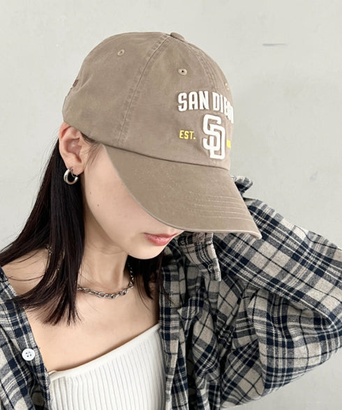 MLB KOREA(エムエルビーコリア)/ヴィンテージ 刺繍 ロゴパッチ メジャーリーグ ベースボール キャップ 帽子/Vintage Cooperstown Patch Unstruck Ball Cap | AT5253044 | ベージュ