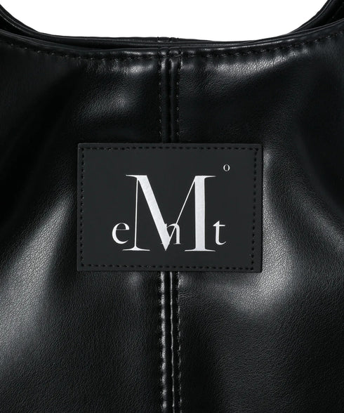 MUCENT(ムセント)/ロゴパッチ ショルダー トートバッグ/PEE MIDDLE STITCH LEATHER TOTE BAG | AT1253048 | ブラック