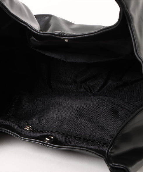 MUCENT(ムセント)/ロゴパッチ ショルダー トートバッグ/PEE MIDDLE STITCH LEATHER TOTE BAG | AT1253048 | ブラック