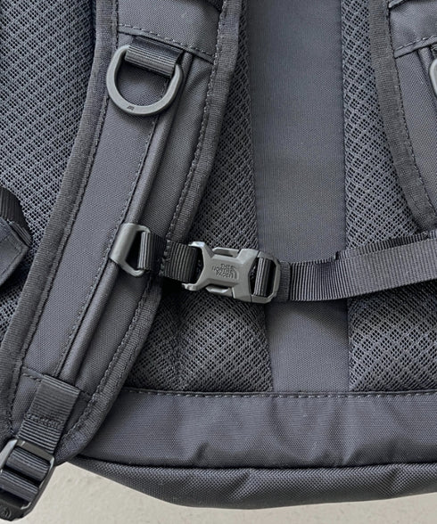 THE NORTH FACE(ザ・ノースフェイス)/A4サイズ対応 18L バックパック リュック アウトドア/MINI SHOT | IM1253060 | ブラック