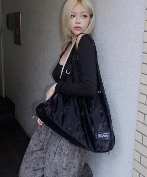 BLACK PURPLE(ブラックパープル)/大容量 マーメイド ショルダー トートバッグ/Mermaid Vicky Bag | AT1253053 | ブラック